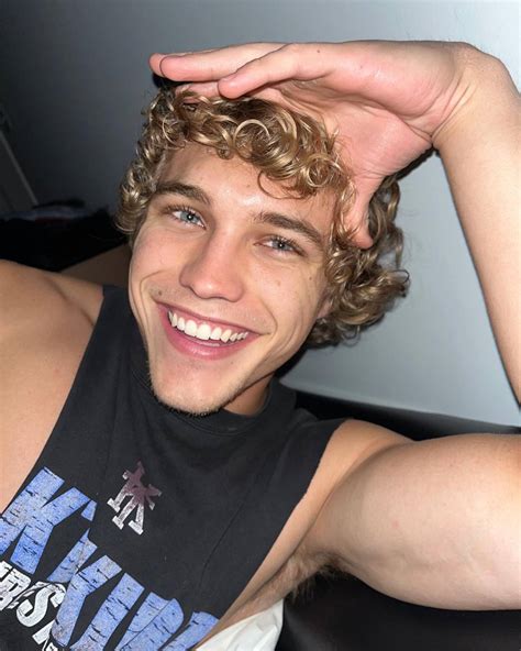 lost   smile owen lindberg