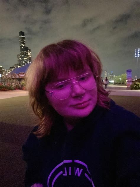 Does my face match my pussy? : r/bois