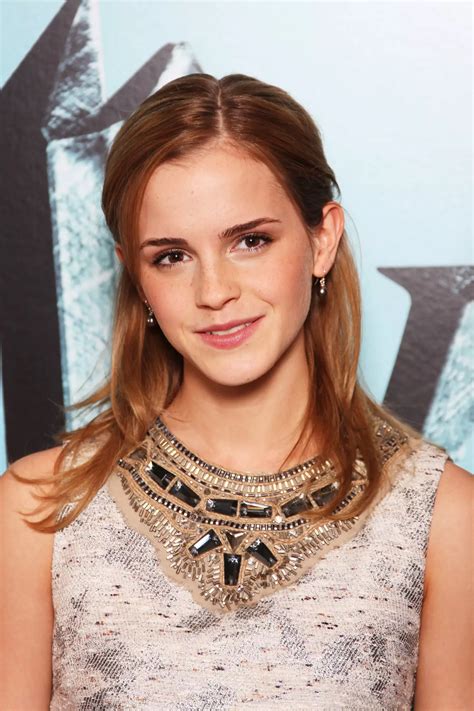 Fans learning of tactic paparazzi used on Emma Watson at 18th birthday