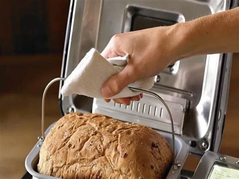 Top 15 Best Small Bread Maker Reviews & Comparison 2023