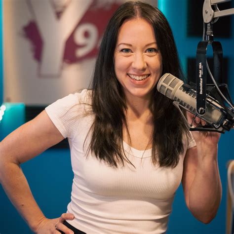 If you’ve seen @rileyduckman music video for Worst Way, can you tell me