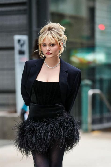 Starlet Arcade: Emily Alyn Lind Gossip Girl
