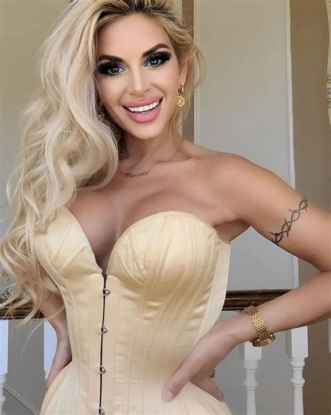 Sensualsunshine: The OnlyFans Star Experts Predict Will Dominate 2024 Image 14