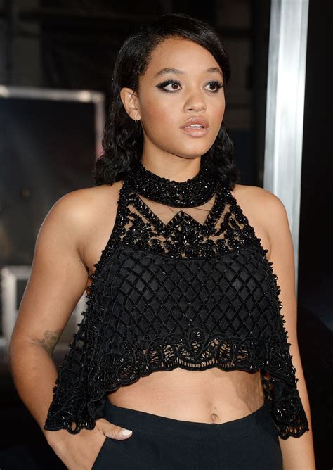 kiersey clemons sexy 3