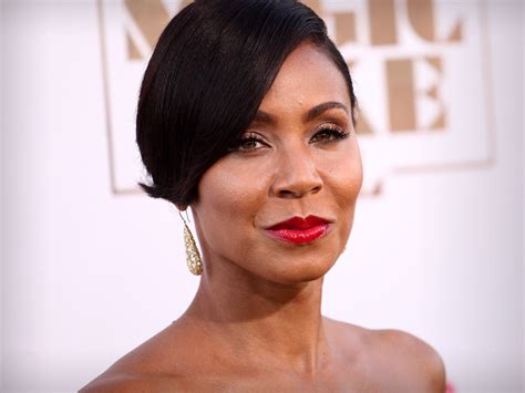 jada pinkett smith  memoir truths brought  closer   smith