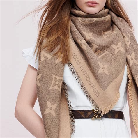 Louis Vuitton Giant Monogram Scarf | semashow.com