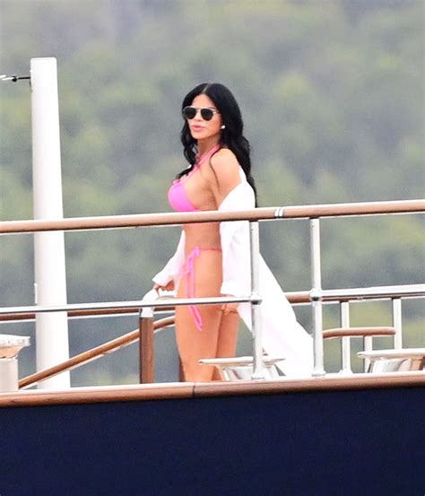 Is Lauren Sanchez's Ex-Husband Secretly Wealthier Than You Think? Image 17