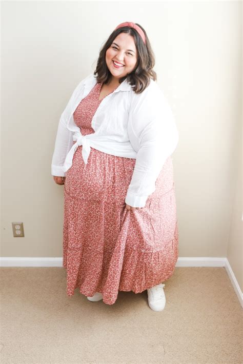 5 Foolproof Ways to Style a Plus Size Floral Dress for Fall - The Plus Life