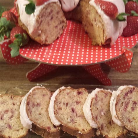Strawberry Pudding Cake Recipe
