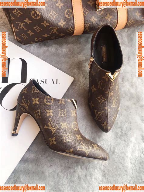 Louis Vuitton Knockoff Shoes | IQS Executive