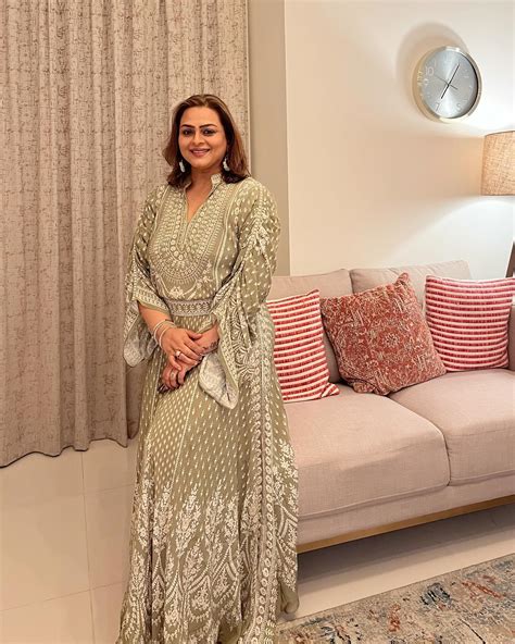 Shilpa Shirodkar Photos: Find Latest HD Images, Pictures, Stills & Pics - Filmibeat