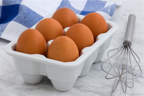 Вес куриного яйца (белка, желтка, скорлупы) и калорийность