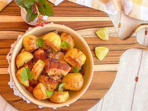 Frango A Passarinho Com Batata - Frango a passarinho com batata - Receiteria