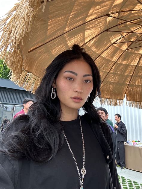 Twitter 10/01/2023 : r/MaeCol