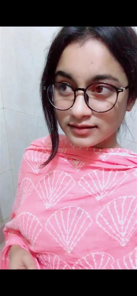 beautiful desi tiktok girl instagram private nude video chat leaked
