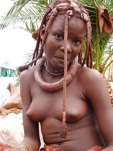 Africa gals display breasts - ZB Porn