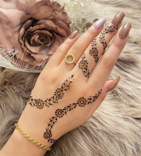 Best Mehndi Designs for Eid 2023 [Pictures] - Lens