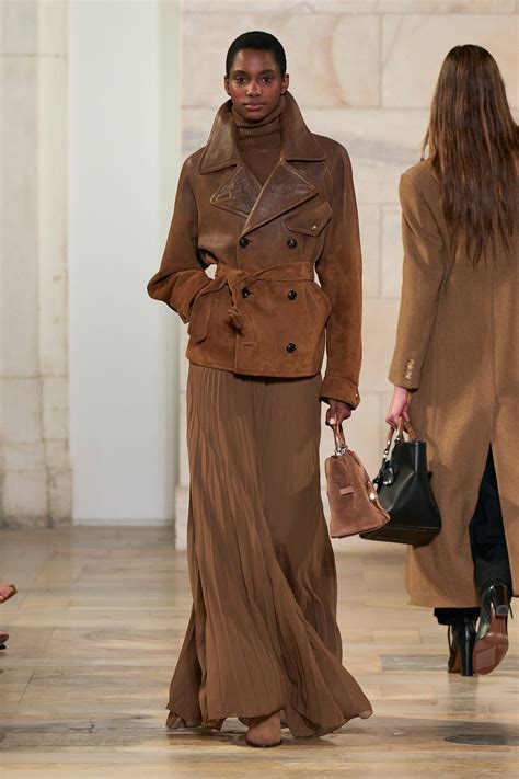 Ralph Lauren Fall 2025 Fashion Show | The Impression