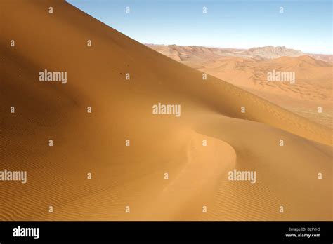 Harsh desert landscape hi-res stock photography and images - Alamy