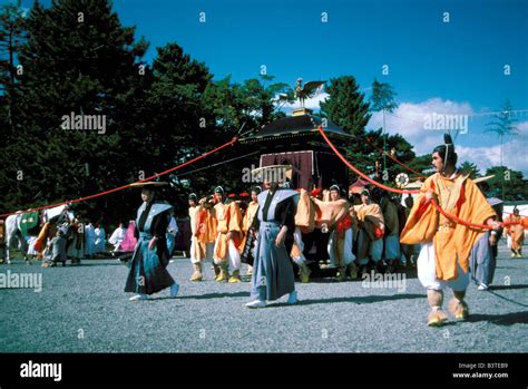 Palanquin japan hi-res stock photography and images - Alamy