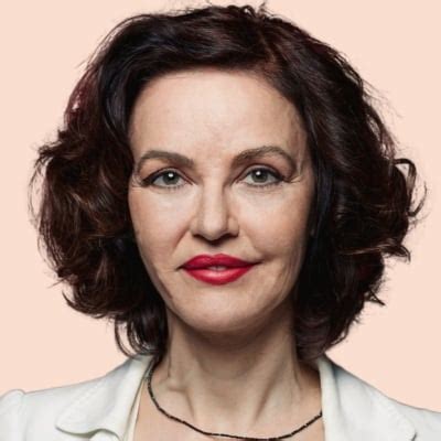 valerie strassberg vienna  guide   travel gyt