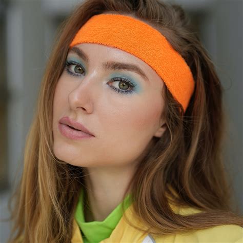 Revive Your Style: 32 80s Makeup Looks for Retro Glam Enthusiasts ...