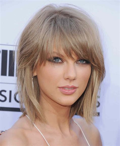 See the newest trends in hairstyles for short hair layered bobs 17