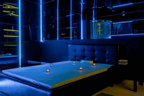 Strip club VIP room what happens: 7 shocking truths behind the curtain