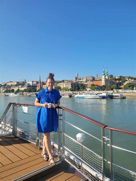 Leah Livingston-Holt