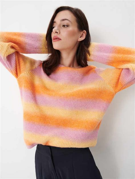 Sweter oversize stylizacje - Magazyn MOHITO - blog o modzie