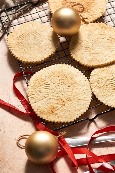 Authentic Italian Pizzelle Recipe - Ready in 20 minutes!