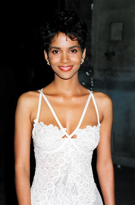 Halle Berry In The 90S : Every Halle Berry Film Ranked From Bottom To