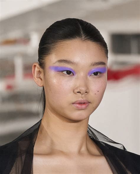 The Spring 2023 Beauty Trends to Start Wearing Now - FASHION Magazine