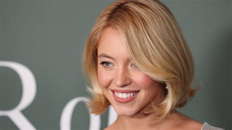Sydney Sweeney stuns in silver at gala