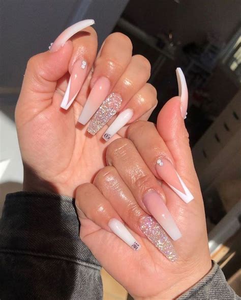 [無料ダウンロード！ √] kylie jenner instagram baddie nails 272749