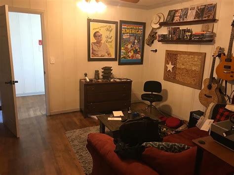 905 Louisville St, Starkville, MS 39759 - See Est. Value, Schools & More