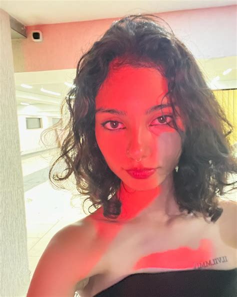 Avni🌻 (@avninegi29) • Instagram photos and videos