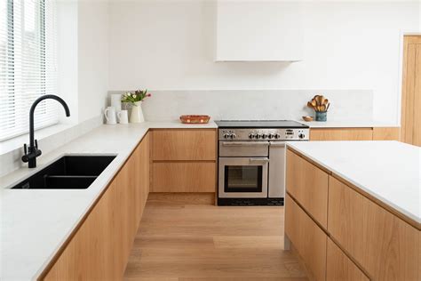 Western Terrace | Explore Elegant Kitchen Designs — MEADOWS Kitchens