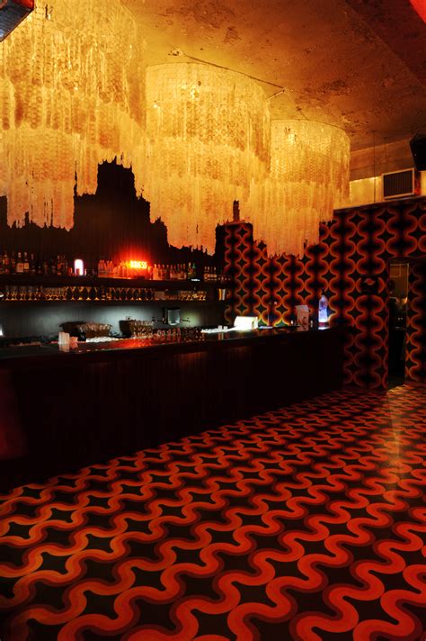 Galeria de Clube HOT HOT / Estudio Guto Requena - 19