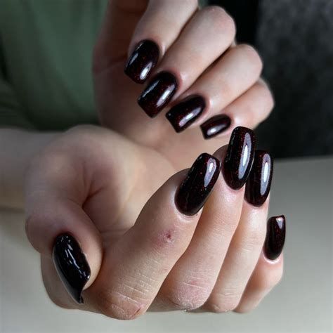 Темно красный маникюр дизайн квадрат | Nails, Beauty