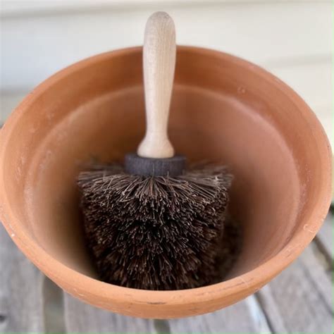 how to clean terra cotta flower pots