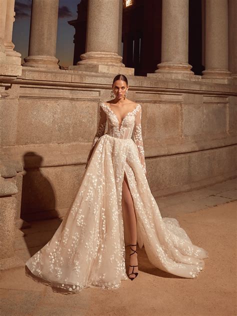 Wedding Dresses With Sleeves Ball Gown at Marcia Chester blog