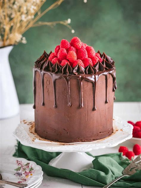 Dark Chocolate Raspberry Cake