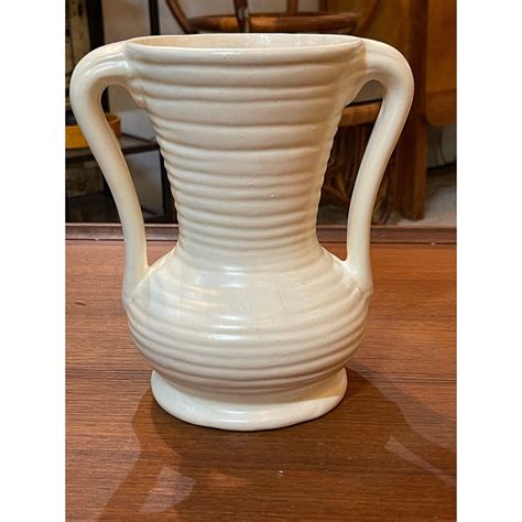 Vintage Haeger Pottery ribbed double handle 9.5" urn vase – Bargeboard NOLA