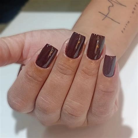 Unhas Com Manchas Marrons