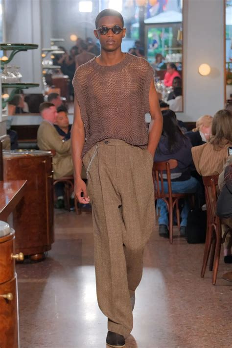 Todd Snyder Spring 2025 Men’s Ready-to-Wear Collection | Mens runway