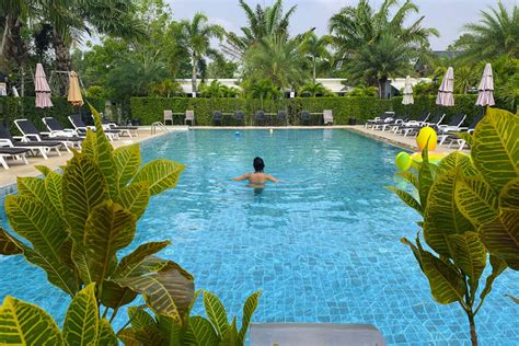 dragonfly naturist village  pattaya review naked wanderings