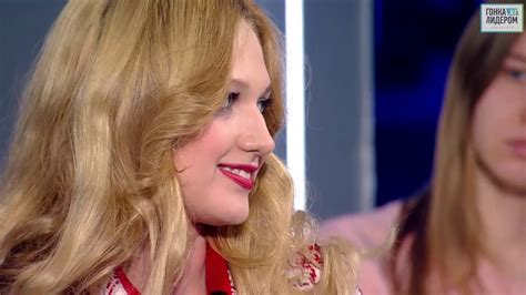 Выпускница ФМП Елена Карнаухова в программе "Гонка за лидером" - YouTube
