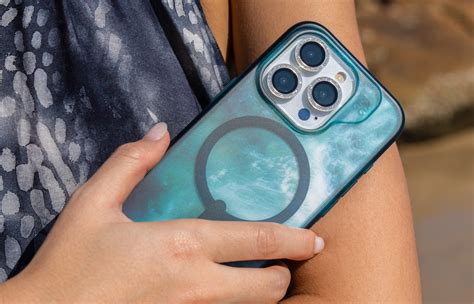 How To Clean A Clear Phone Case | Read The Best Tips | ZAGG