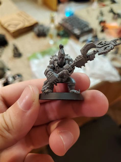 I kitbashed a weirdboy, but it looks weird. Thoughts? : r/orks